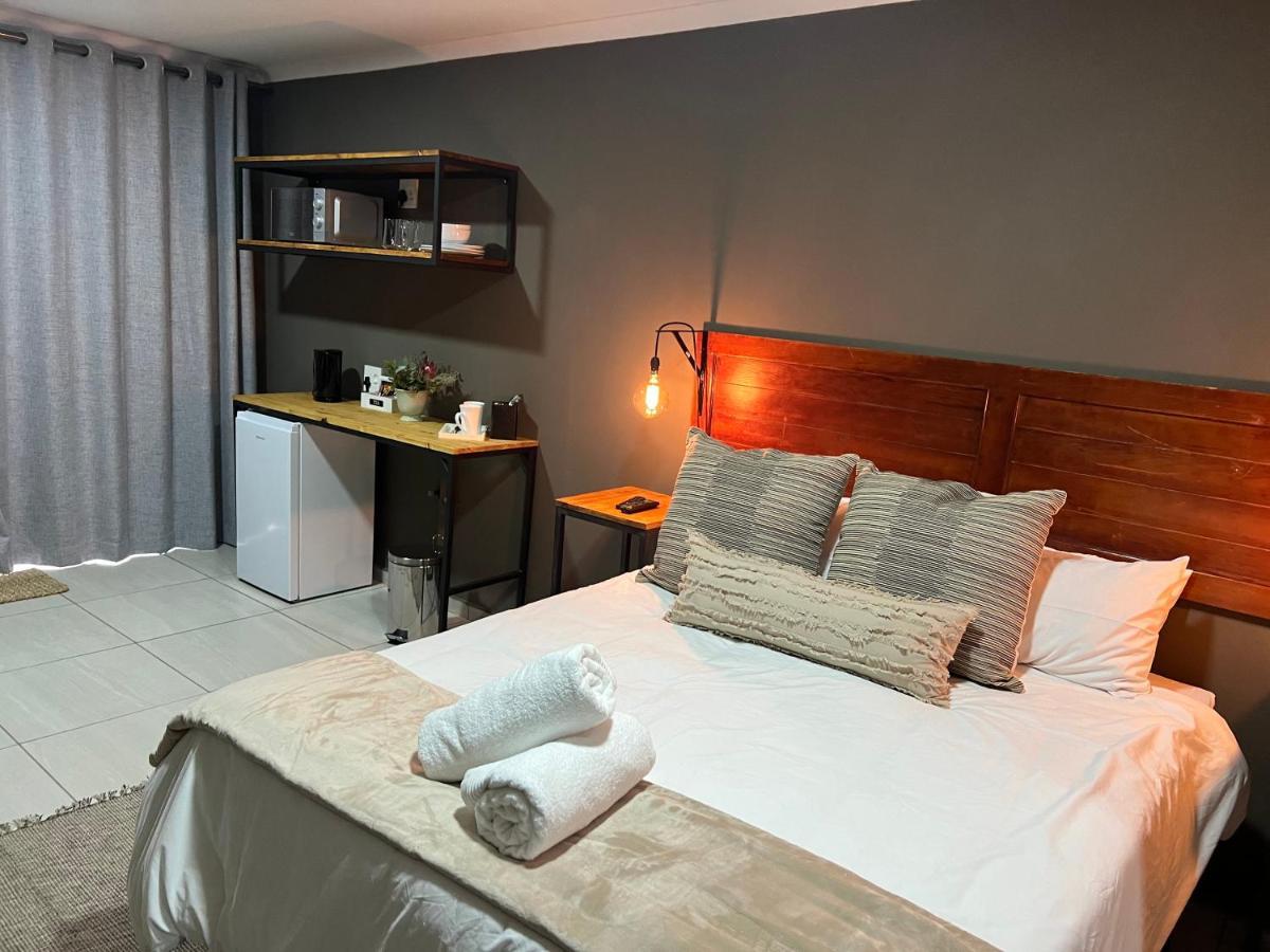 Royal Tree Guest House Potchefstroom Eksteriør bilde
